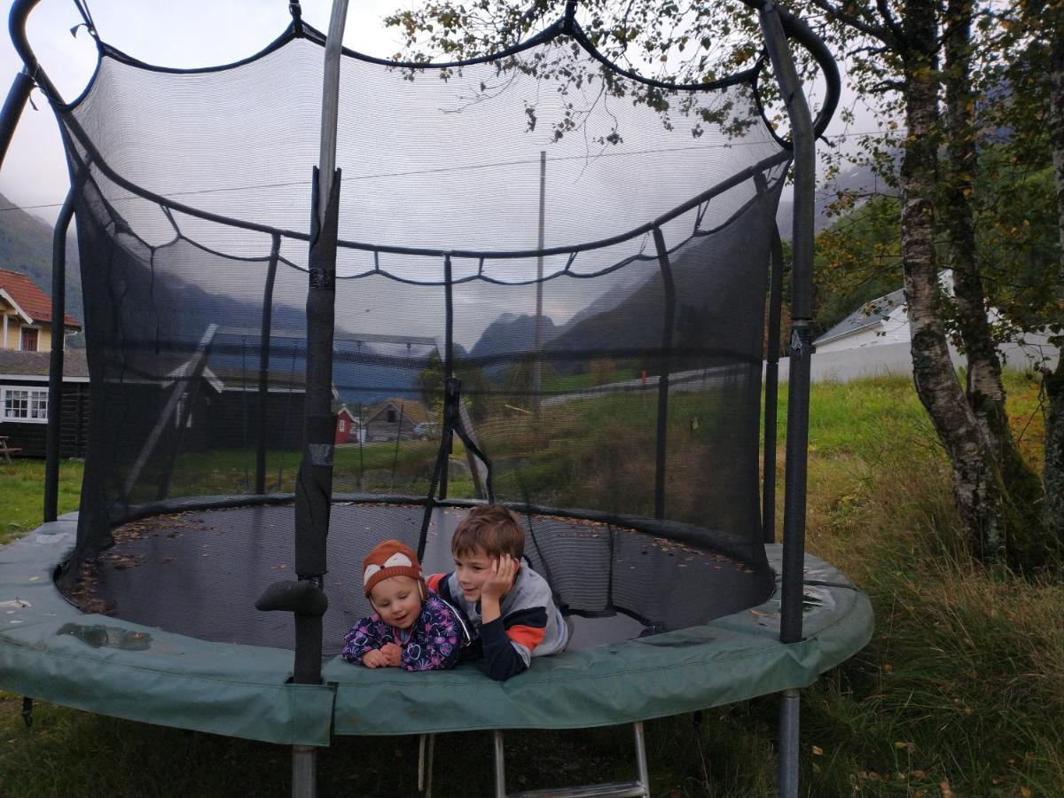 Nesset Fjordcamping Holiday park Olden