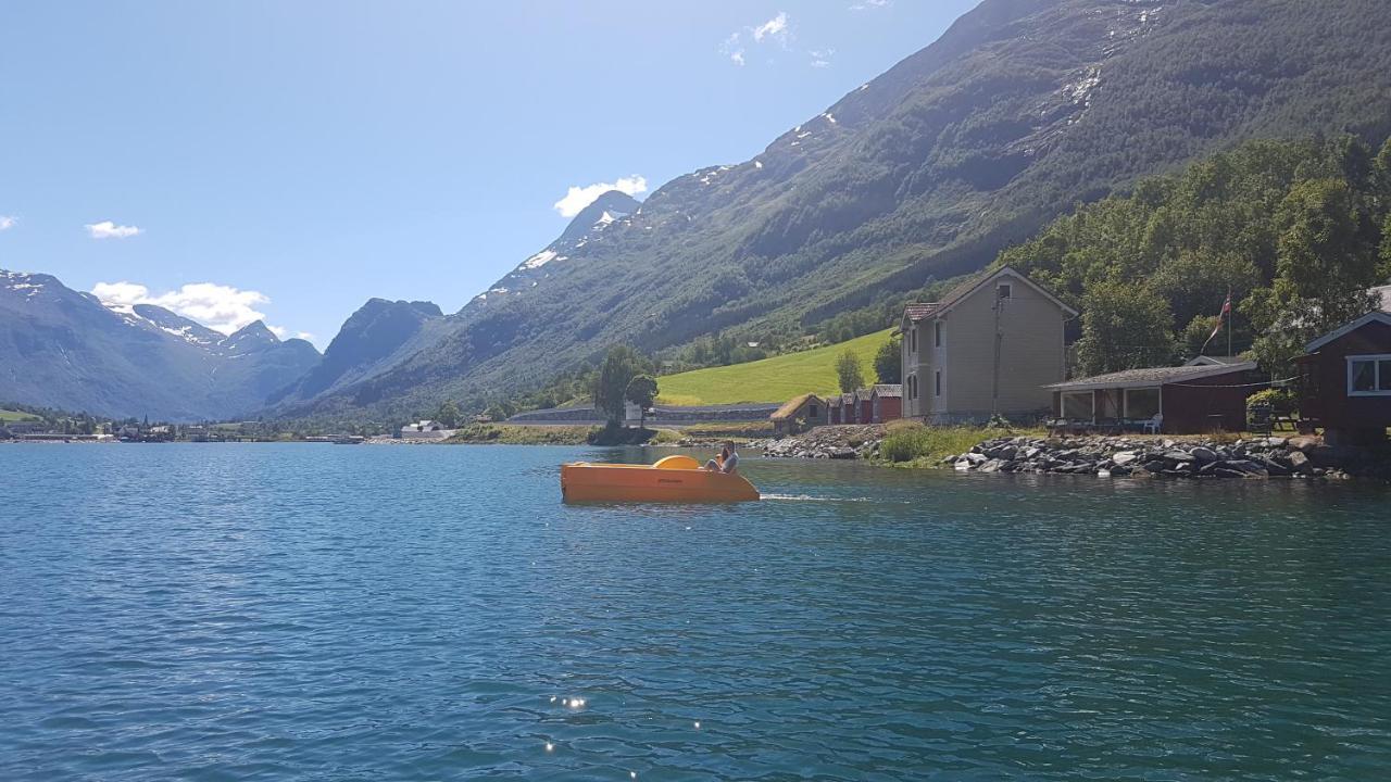 Nesset Fjordcamping * Olden
